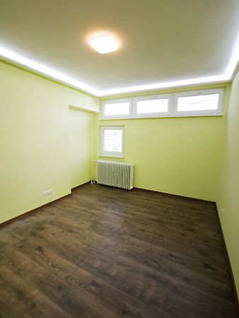 Eladó lakás Szeged, Belváros 8. kép