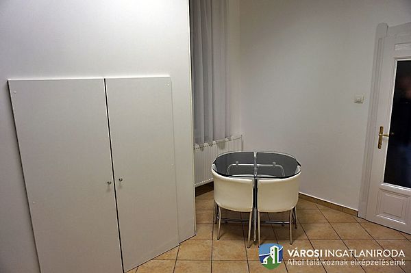 Eladó iroda Szeged, Belváros 11. kép