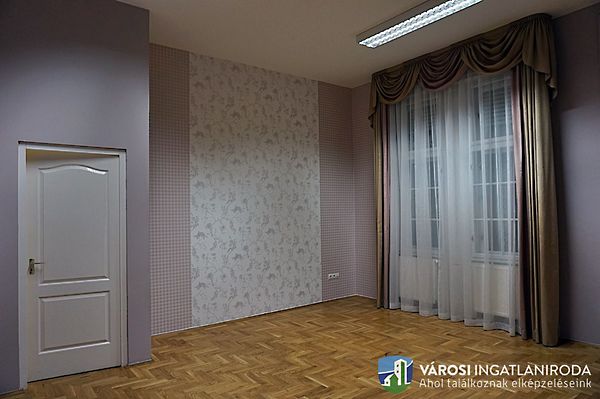 Eladó iroda Szeged, Belváros 5. kép