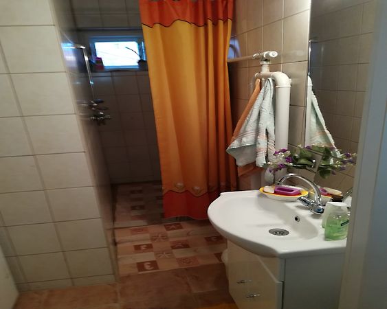 //pic01.ingatlannet.hu/ingatlan/2019/2/12/5223850-5.jpg