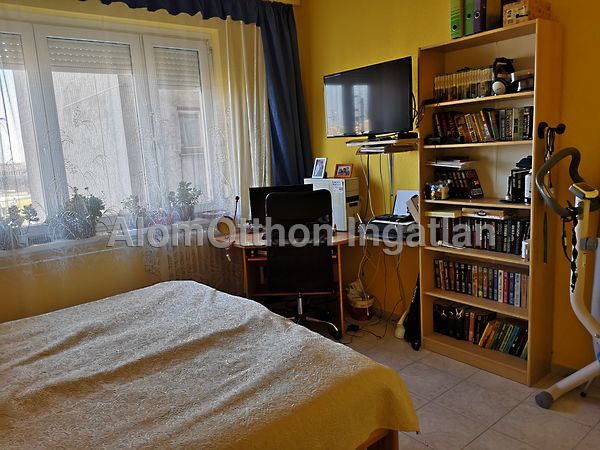 Eladó lakás Dunaújváros, Belváros 6. kép