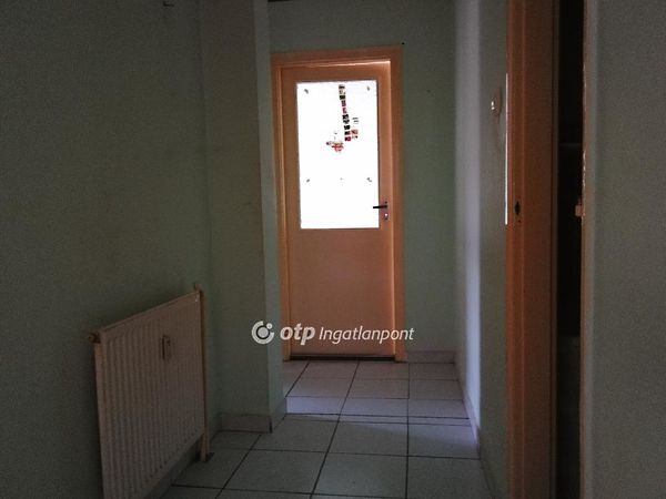 Eladó lakás Dunaföldvár 11. kép
