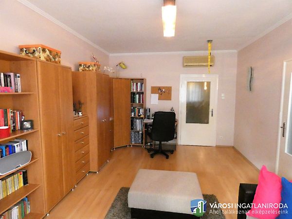 Eladó lakás Szeged, Belváros 11. kép