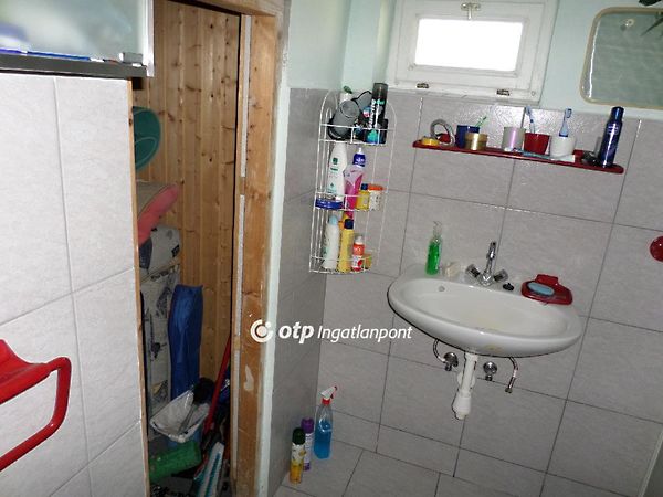 //pic01.ingatlannet.hu/ingatlan/2019/3/12/5253101-20.jpg