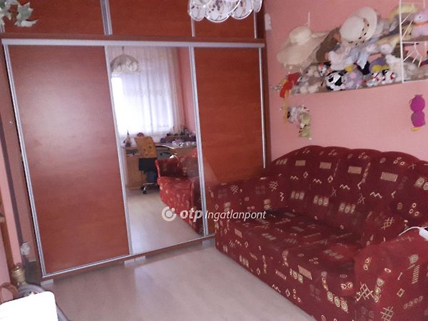 Eladó lakás Debrecen 4. kép