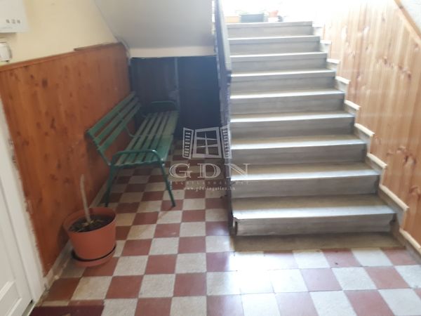 Eladó lakás Szolnok 4. kép