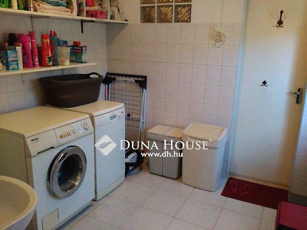 Eladó ház Pécs 15. kép