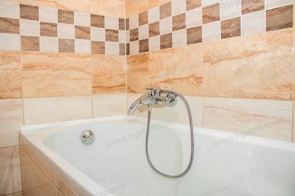 Kiadó lakás Kecskemét, Belváros 9. kép