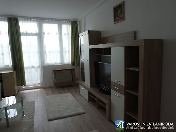 Kiadó lakás Szeged, Belváros 2. kép