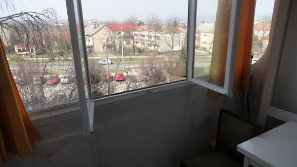 Eladó lakás Veszprém, Cholnokyváros 3. kép