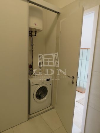 Kiadó lakás Székesfehérvár 11. kép