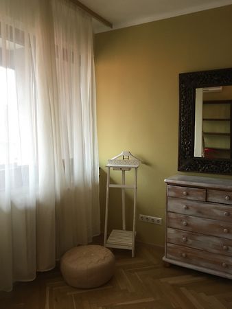 Kiadó lakás Pécs 15. kép