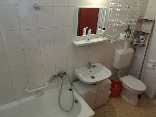 Kiadó lakás Pécs 6. kép