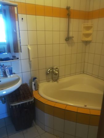 Eladó ház Fertőszéplak 2. kép