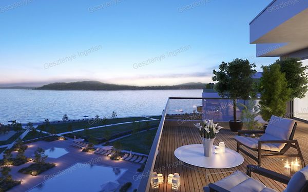 Eladó lakás Balatonfüred 1. kép