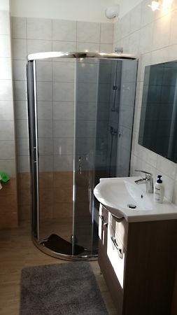 Kiadó lakás Debrecen, Nagyerdő 5. kép