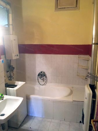 Eladó lakás Veszprém 4. kép