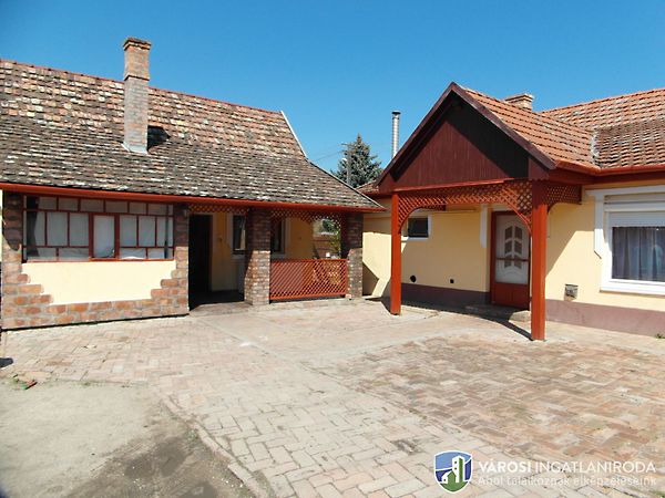 Eladó ház Csanytelek 11. kép
