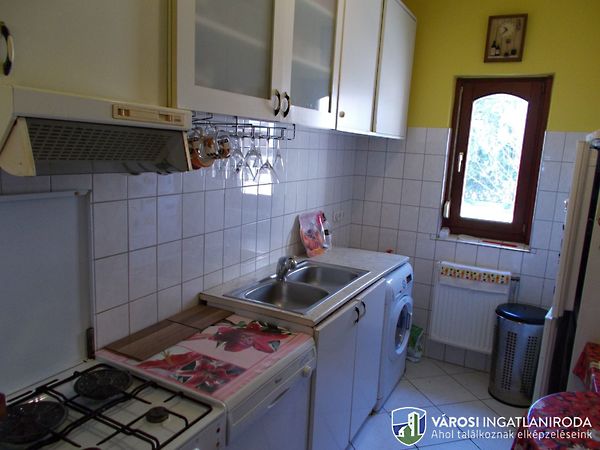 Eladó ház Győr 6. kép