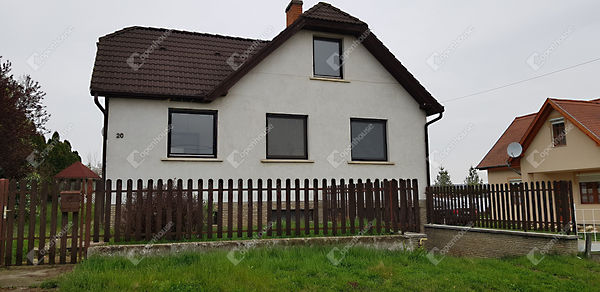 Eladó ház Sitke 2. kép