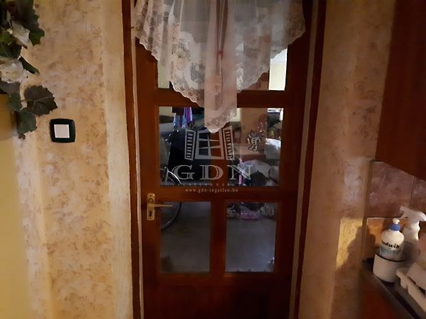 Eladó ház Tiszakürt 3. kép