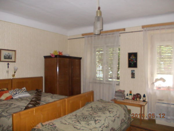 Eladó ház Tamási 6. kép