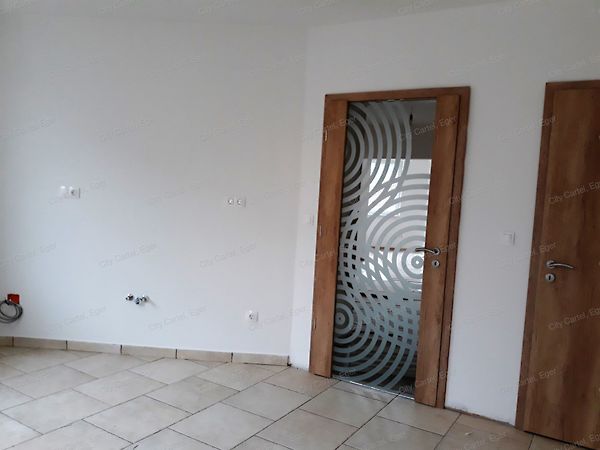 Eladó lakás Eger, Belváros 5. kép