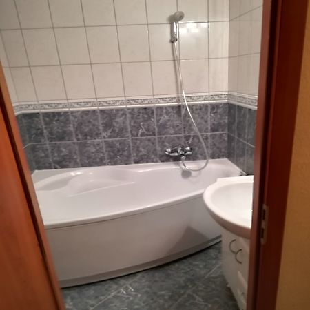Eladó lakás Székesfehérvár, Belváros 8. kép