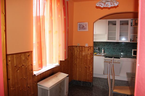 Eladó ház Győr, Újváros 5. kép