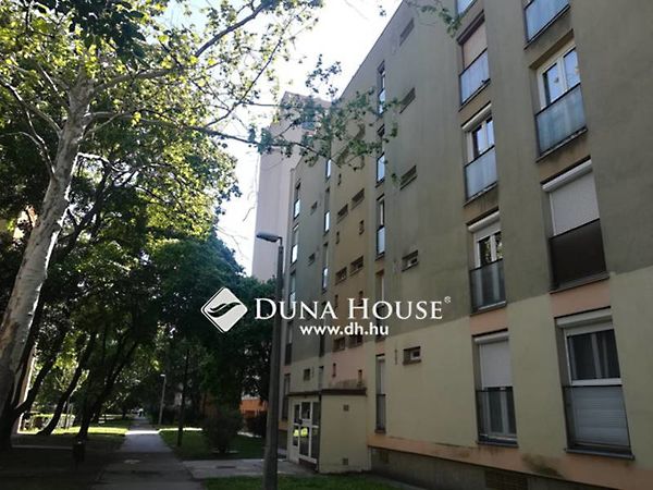 Eladó lakás Pécs 12. kép