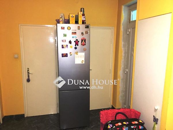 Eladó lakás Pécs 5. kép