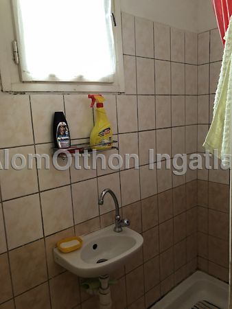 Eladó nyaraló Nagyvenyim 5. kép