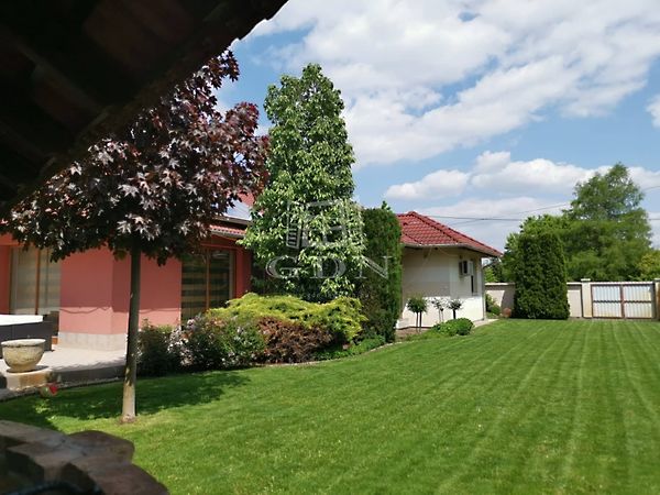 Eladó ház Szeged 13. kép