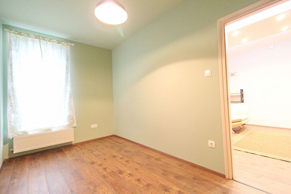 Eladó lakás Debrecen, Belváros 7. kép