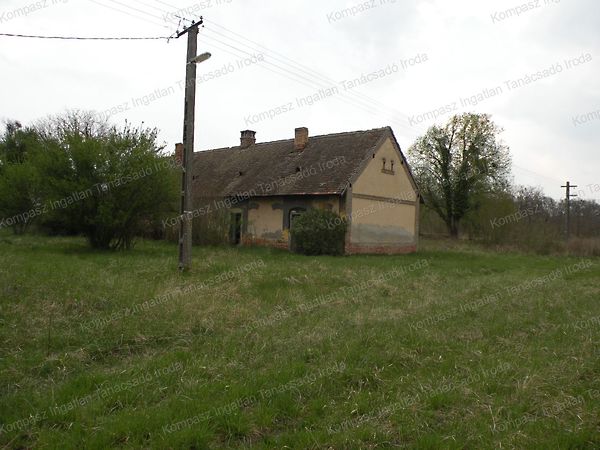 Eladó földterület Kőkút 13. kép