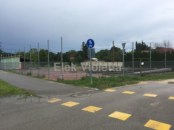Eladó földterület Szolnok 2. kép
