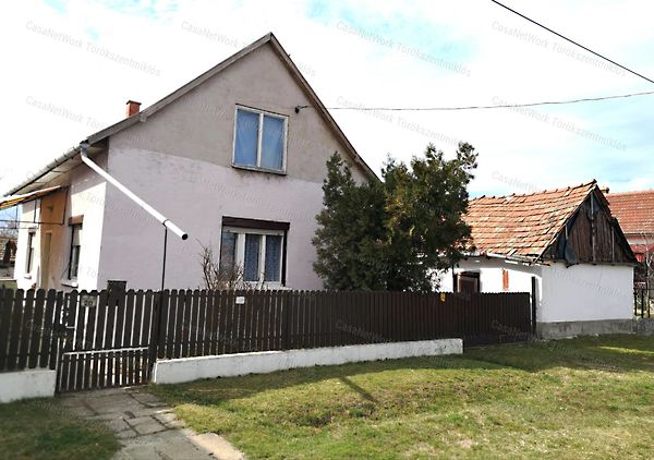 Eladó ház Fegyvernek 1. kép