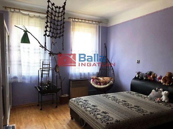 Eladó ház Budapest, XV. kerület 1. kép