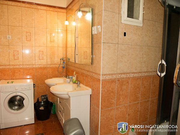 Eladó lakás Szeged, Belváros 12. kép