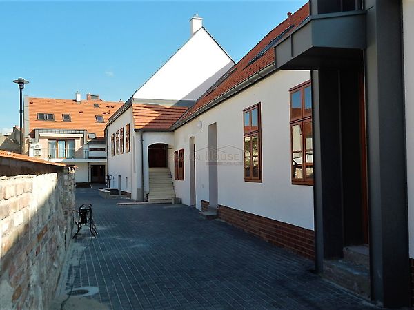 Kiadó lakás Sopron 1. kép