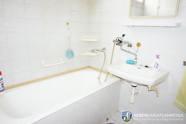 Eladó lakás Zalaegerszeg, Belváros 4. kép