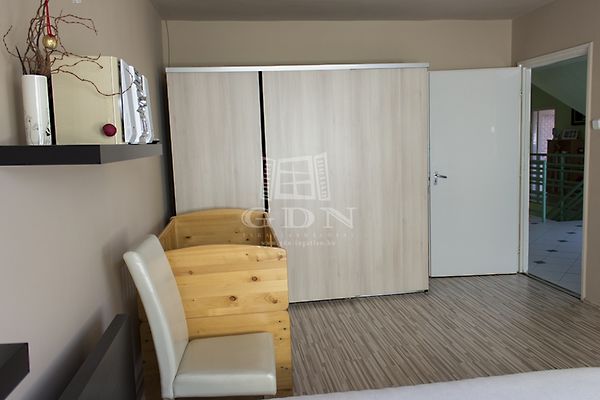 Eladó lakás Veszprém 18. kép
