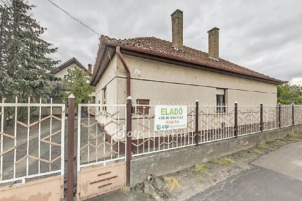 Eladó ház Kecskemét 1. kép