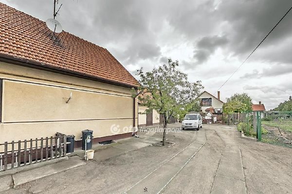 Eladó ház Kecskemét 37. kép