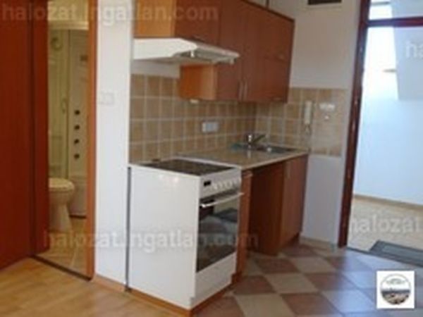 Kiadó lakás Veszprém, Belváros 1. kép