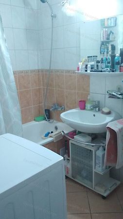 Eladó lakás Veszprém 16. kép