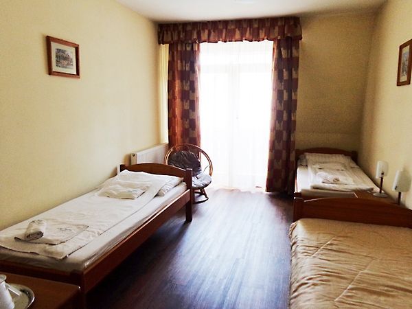 Kiadó üzleti Győr, Sziget 11. kép