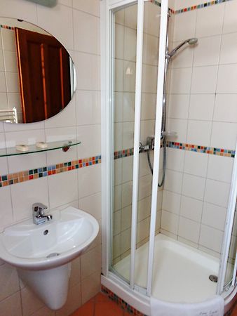 Kiadó üzleti Győr, Sziget 14. kép