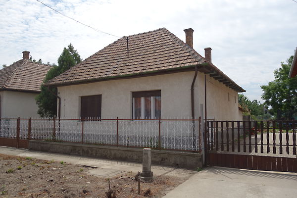 Eladó ház Zsámbok 1. kép