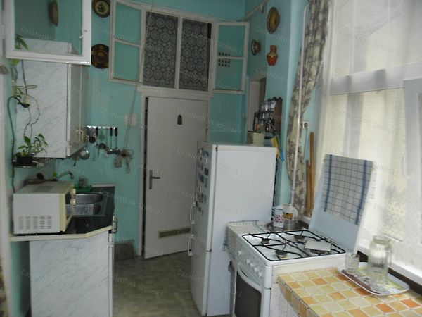 Eladó lakás Szolnok 8. kép